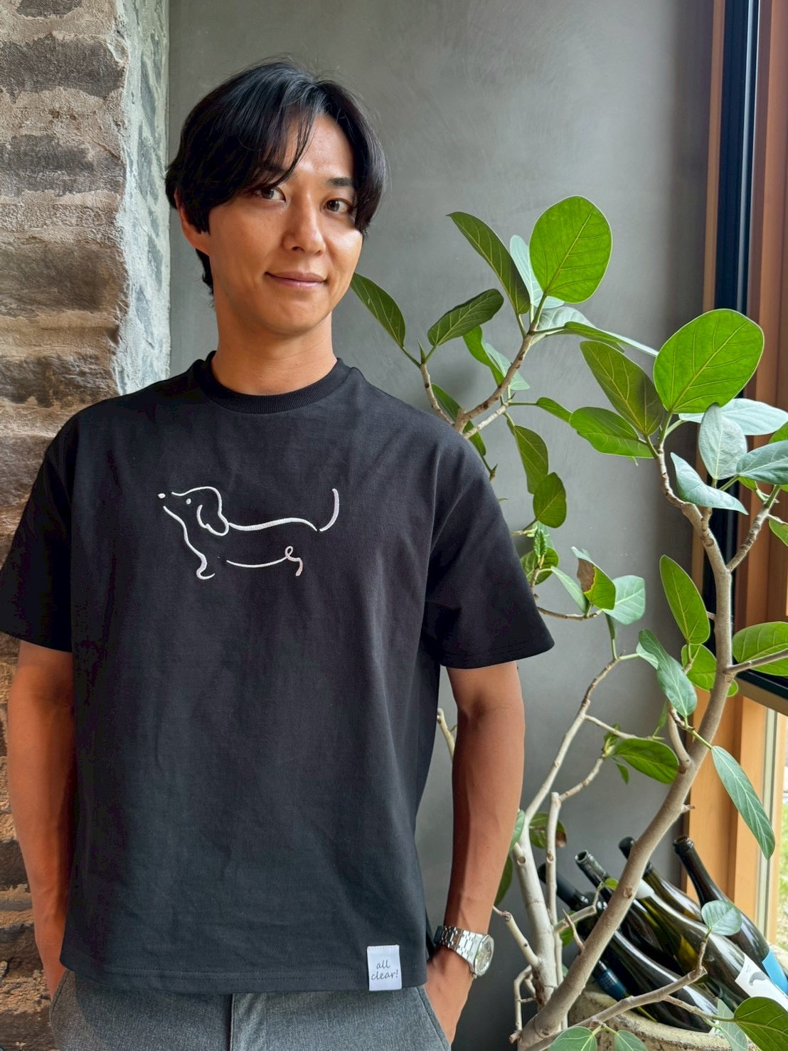 DOG刺繍Tシャツ(ダックスフンド)